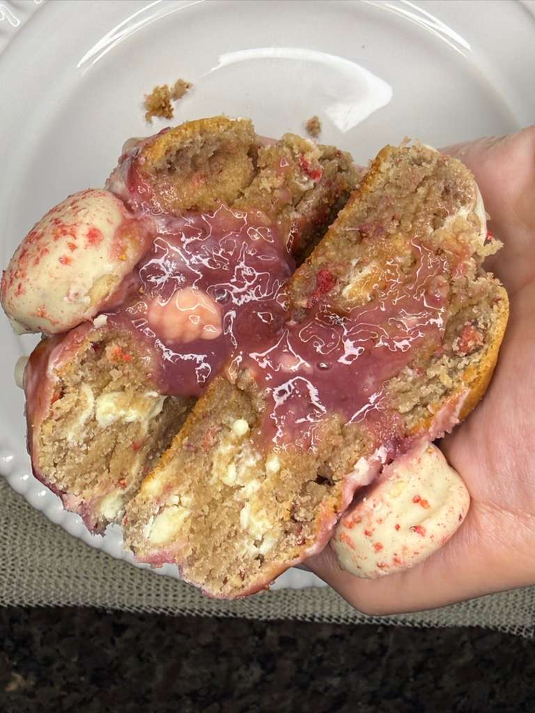 Strawberry Cream Cheesecake